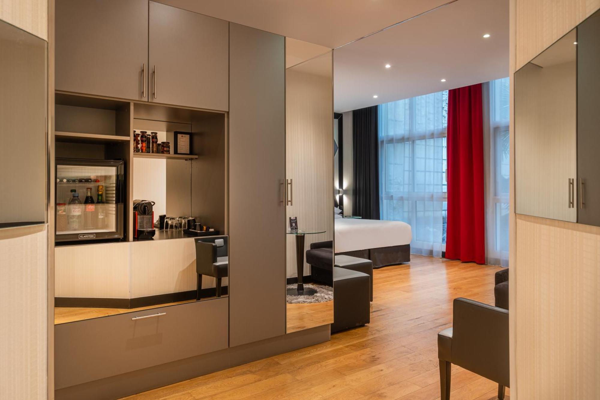 L'empire - Louvre Hotel Parigi